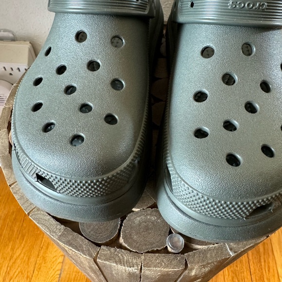Crocs Iconic Comfort Slides Grey (M7) W9) NWOT - Picture 3 of 16